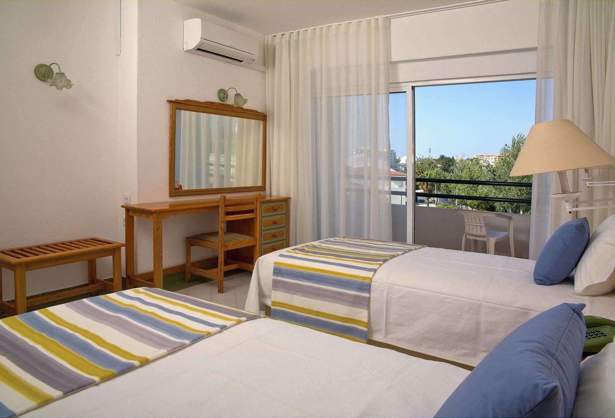 Ourabay Hotel Apartamento - Art & Holidays Албуфейра Екстериор снимка